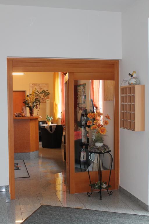 Pension Zum Romer Эннс Экстерьер фото