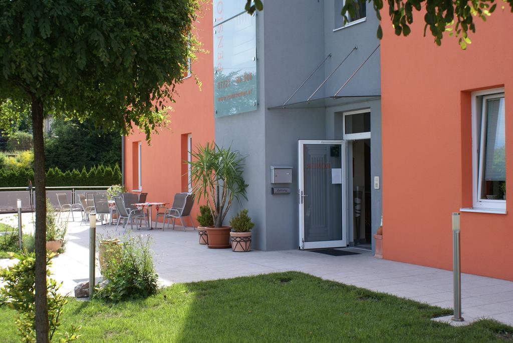 Pension Zum Romer Эннс Экстерьер фото